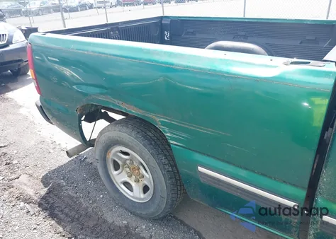 1999 Chevrolet Silverado 1500 z USA, uszkodzony, nr VIN 2GCEC19V1X1132510